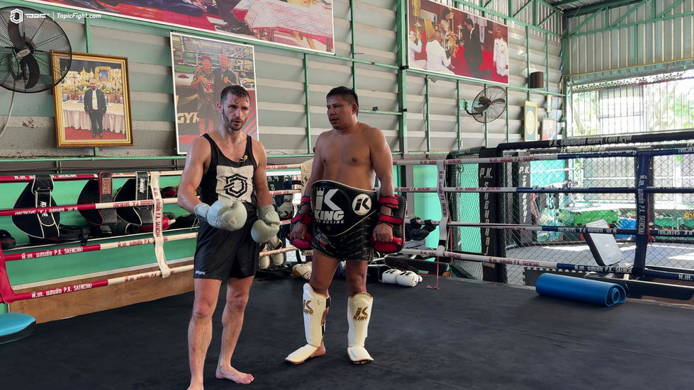 THROWING FIGHTER AFTER THEY KNEE PADS